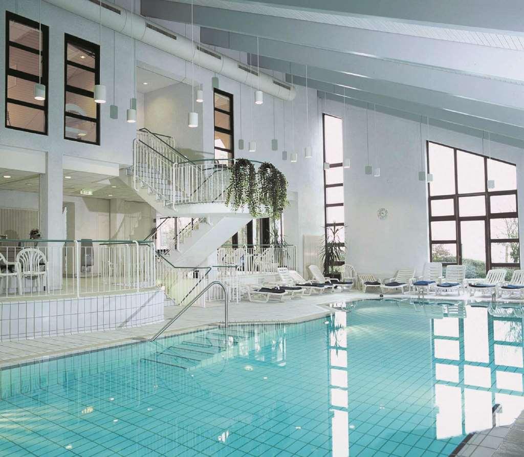 Trans World Hotel Kranichhoehe Мух Съоръжения снимка
