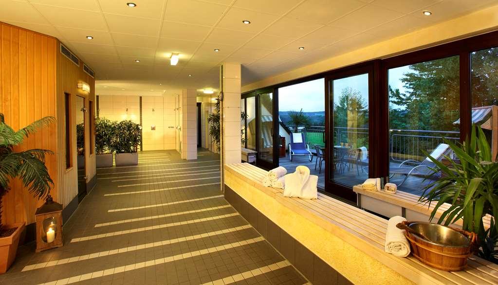 Trans World Hotel Kranichhoehe Мух Съоръжения снимка