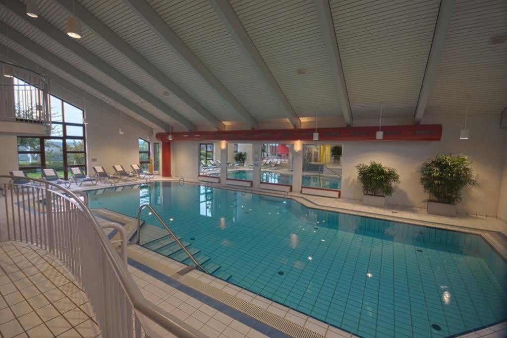 Trans World Hotel Kranichhoehe Мух Екстериор снимка