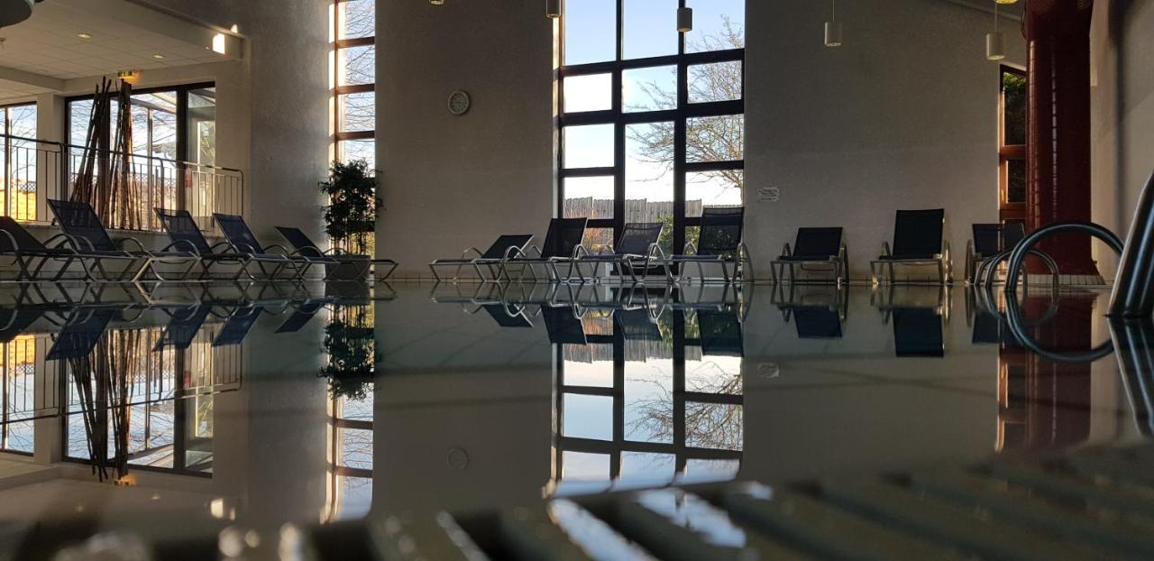 Trans World Hotel Kranichhoehe Мух Екстериор снимка